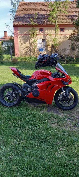 Ducati Panigale v4