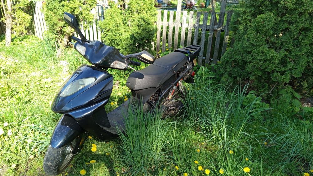 Мопед скутер вайпер 150к.