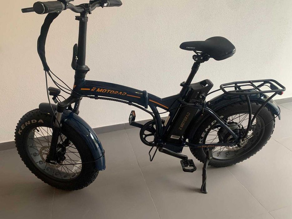Bicicleta elétrica Toledo dobrável como nova azul