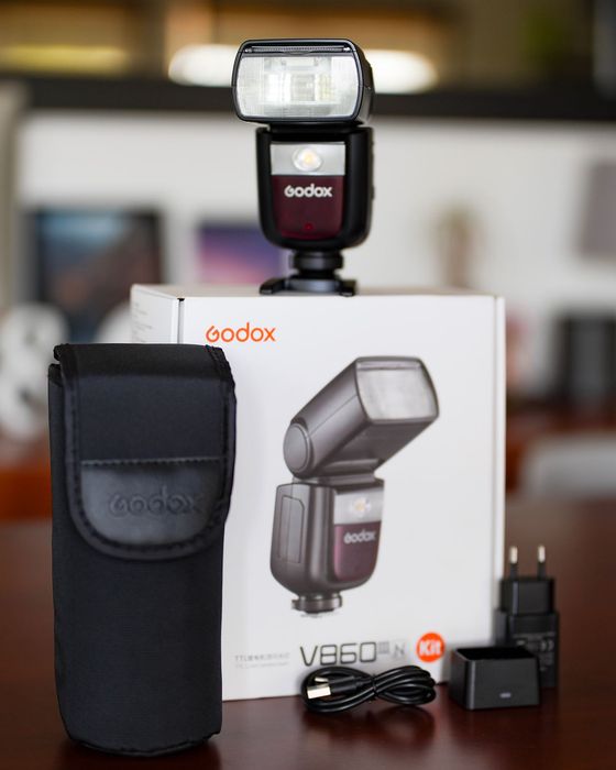 Flash Godox V860III-N ttl (Kit Completo)