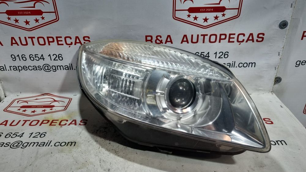 Ótica Farol Frente Frontal Direita Skoda Fabia Roonster 2006 a 2015