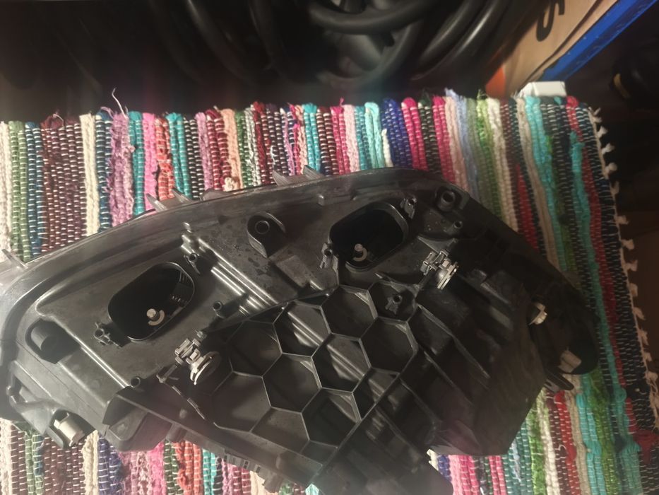 Farol esquerdo BMW F20 LCI full Led fundo preto