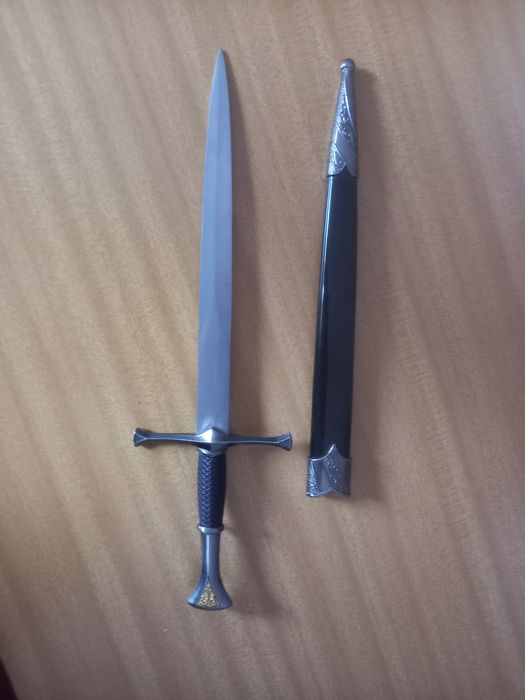 Punhal personalizado da Época Medieval