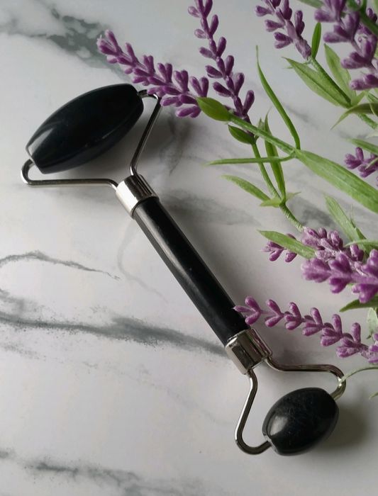 Roller do twarzy jadeitowy