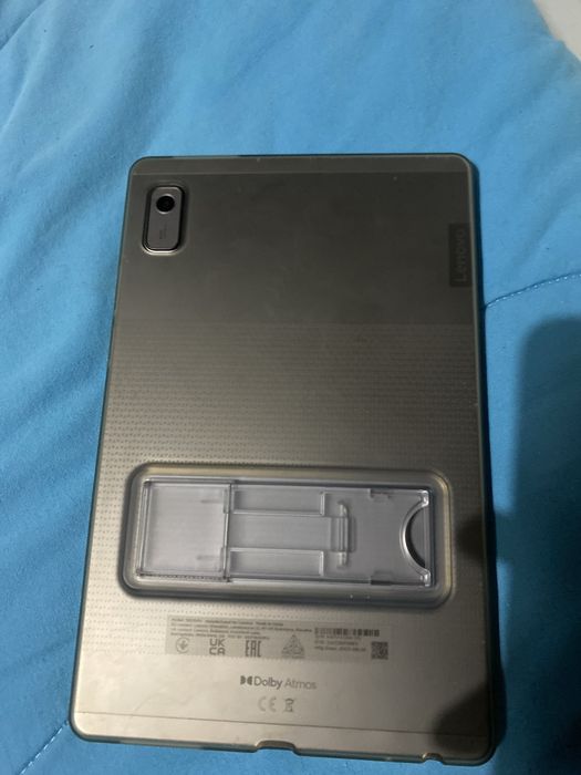 Tablet Lenovo M9 + Clear Case
