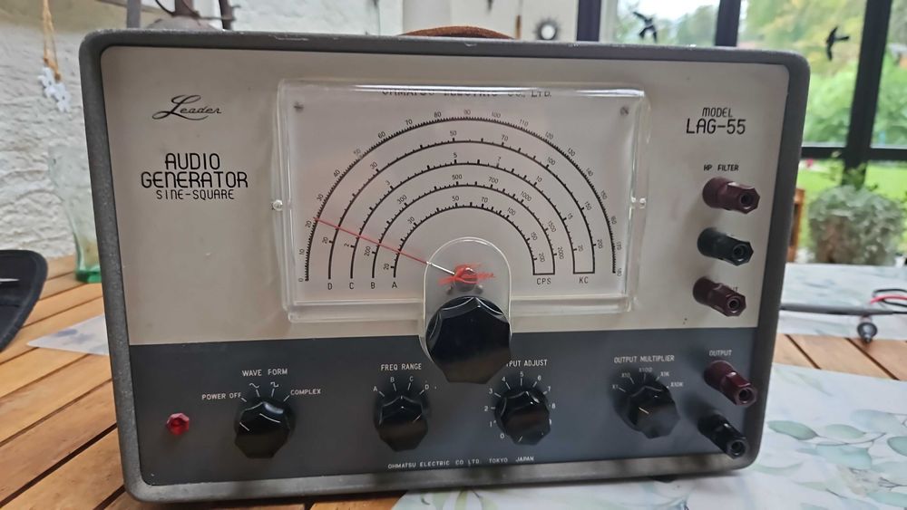 Zabytkowy generator sygnału sinus i square do naprawy / kalibracji