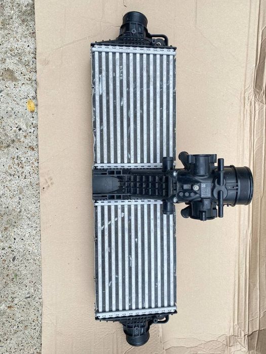 992145805f Porsche 992 радиатор интеркулер