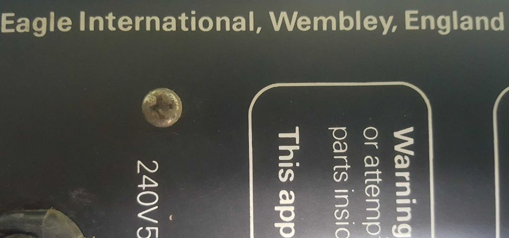 EAGLE International: Amplificador A4600 + Sintonizador T4000 - England