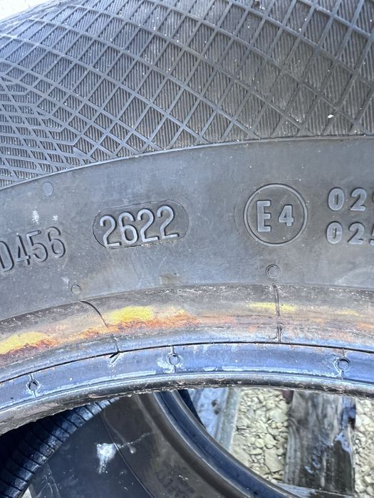 2xopona zimowa CONTINENTAL w rozmiarze 215/65 R17