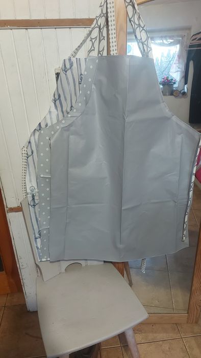 Fartuch kuchenny nieprzemakalny z tworzywa PCV