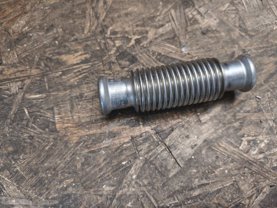 Kompensator osiowy fi 22