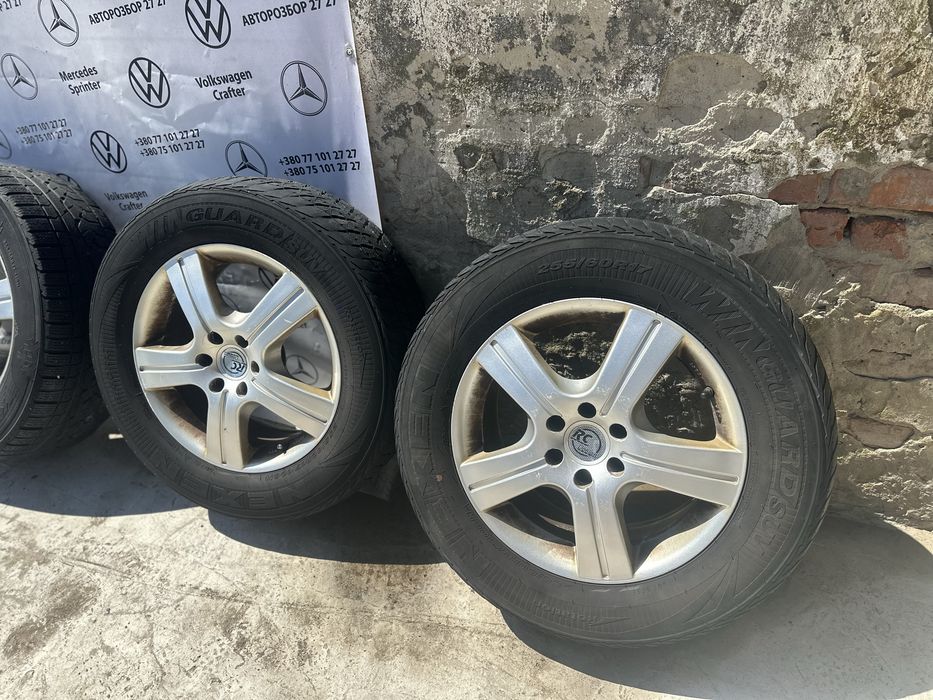 Колеса титани Nissan Pathfinder або Nissan Navara  R17