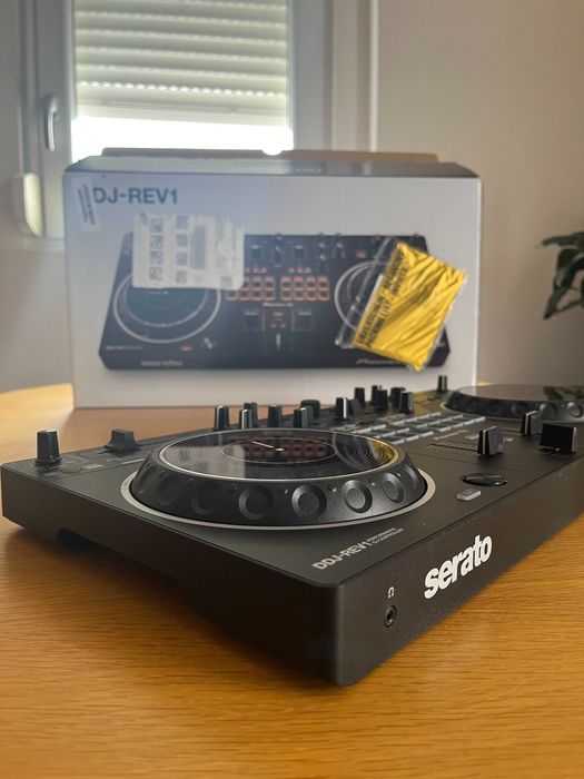 Mesa Controladora DJ DDJ-REV 1