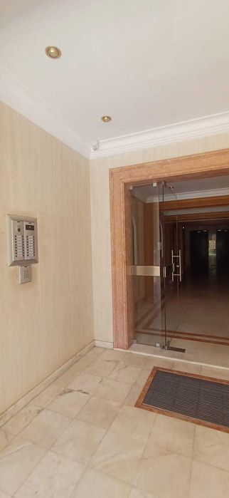 Vende-se T2 convertível em t3 -- Zona Privilegiada de Cascais