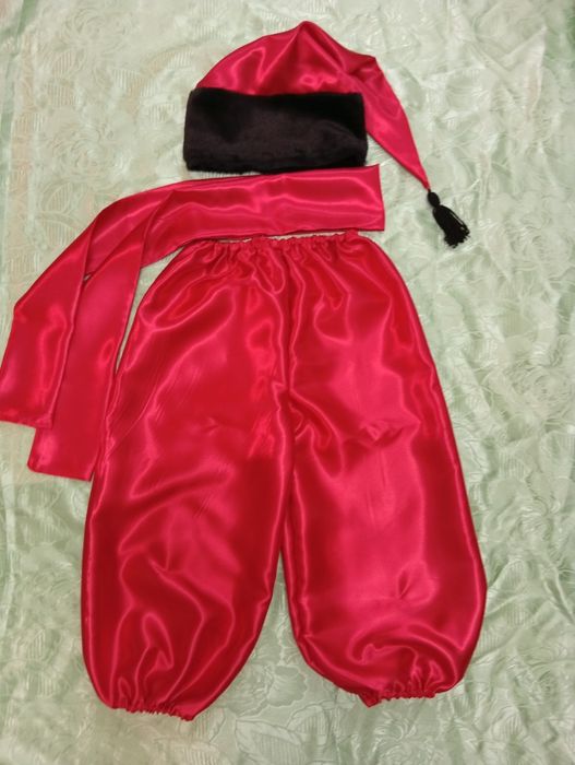 Костюм Козака, Шаровари і шапка