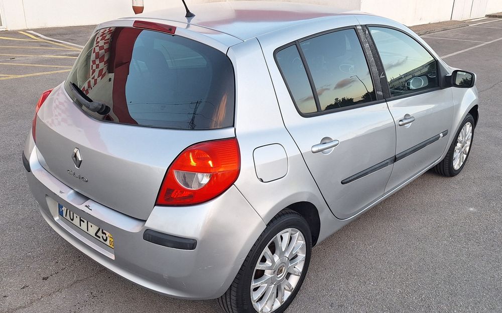 Renault Clio — fotografia 3