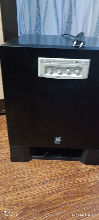 Сабвуфер Ямаха 515 .