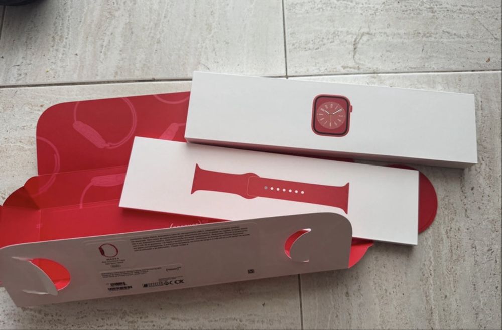 Apple watch 8 Red Edition