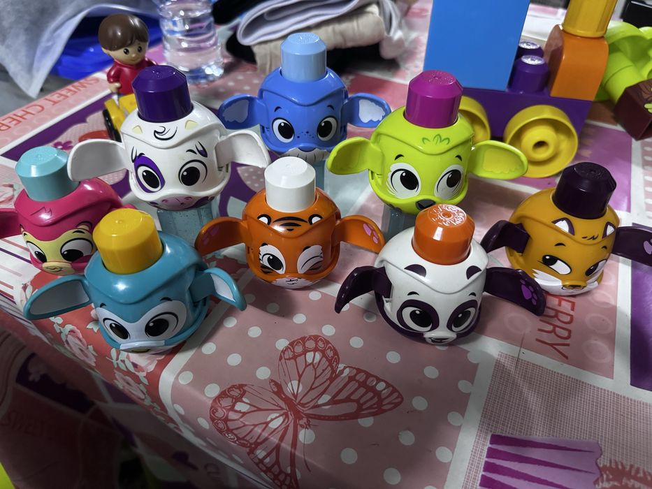 MEGABLOKS Peek a Blocks (8 Animais)