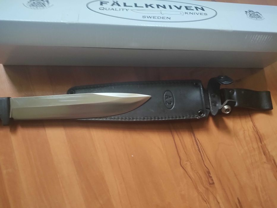 Nóż Fallkniven A2L + etui skóra, uzywany tylko na probe