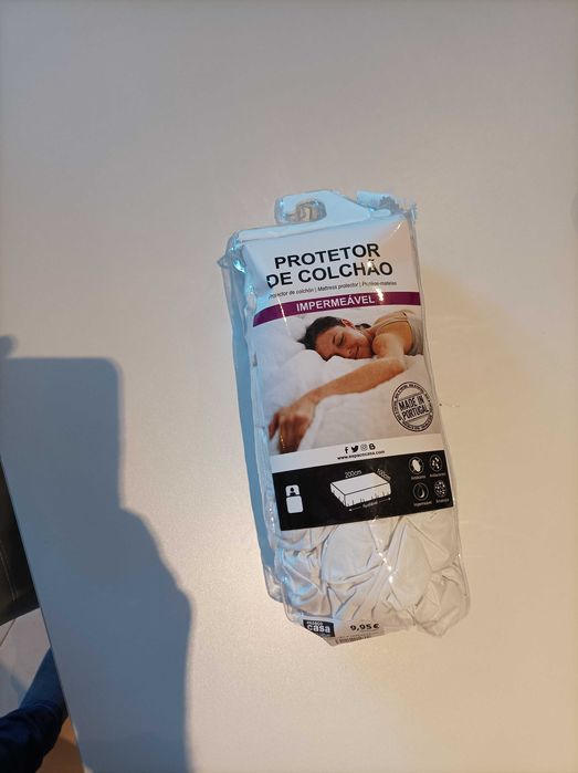 Protetor de colchão impermeável novo