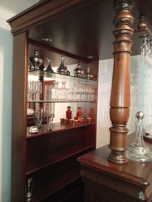 Mobília Sala de Jantar – Madeira Maciça – Excelente Estado