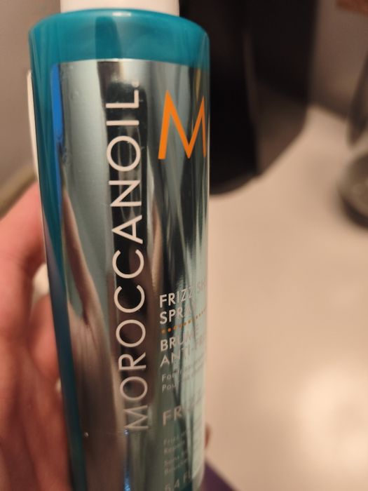 Morocanoil spray przeciw puszeniu się włosów