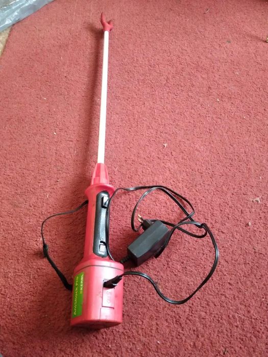 Поганяйло для худоби та свиней