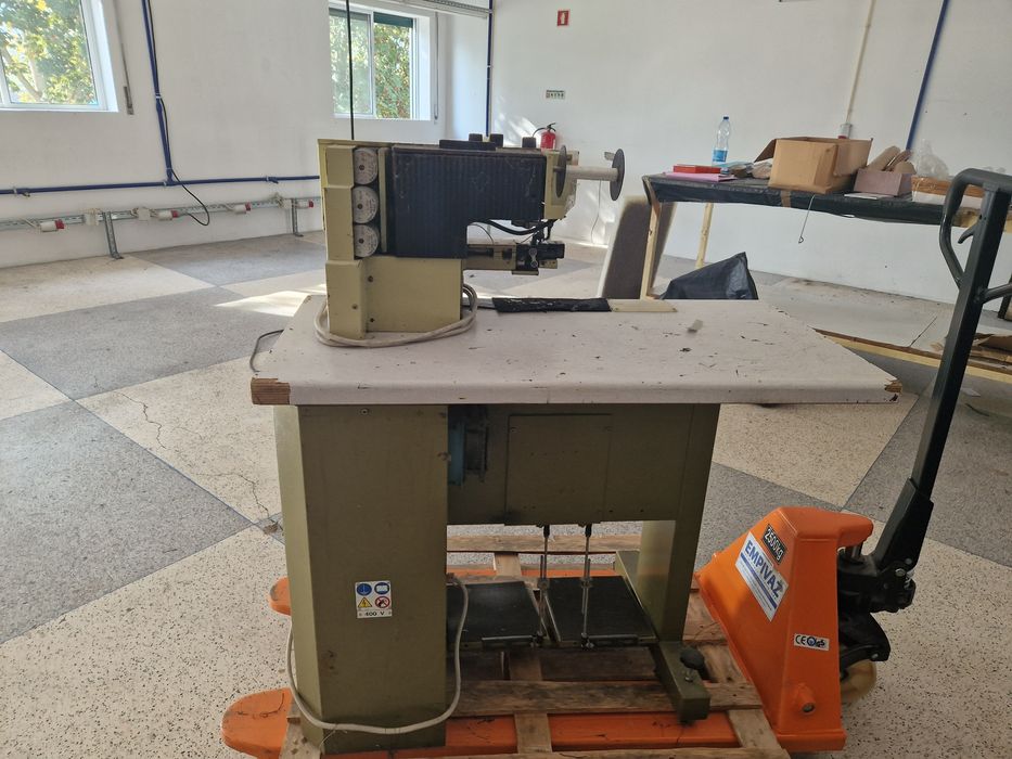 Máquina de Orlar Ellegi