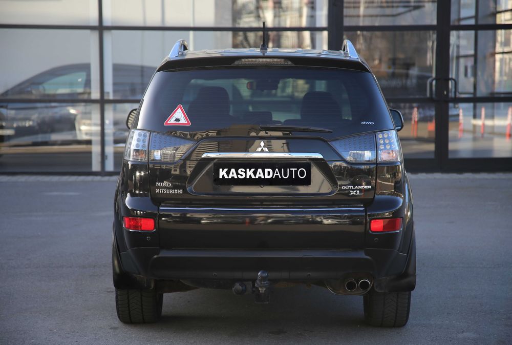 Mitsubishi Outlander XL