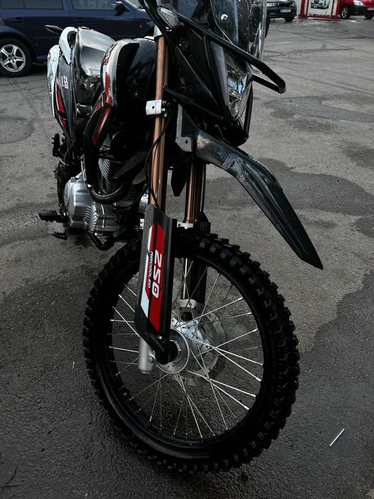 Продам мотоцикл 250