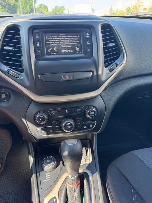 Jeep Cherokee 2017 гбо