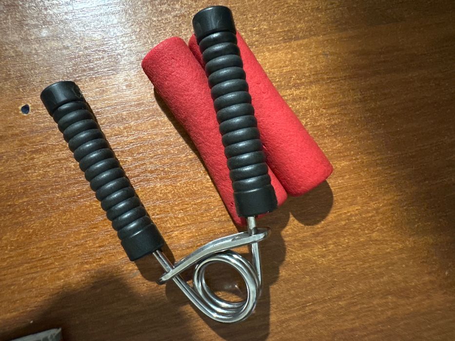 Продам іспандер для рук (б/у)