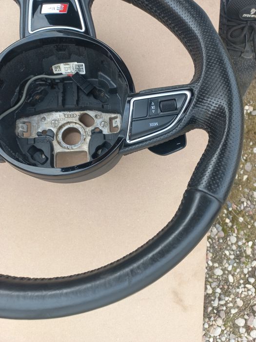 Kierownica trójramienna skórzana sline audi a4 b8 a5 8t q5 8r lift