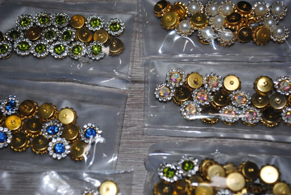 Обємні стрази, пришивний декор, жемчуг, паєтки, біжутерія 7 мм 7 упак.