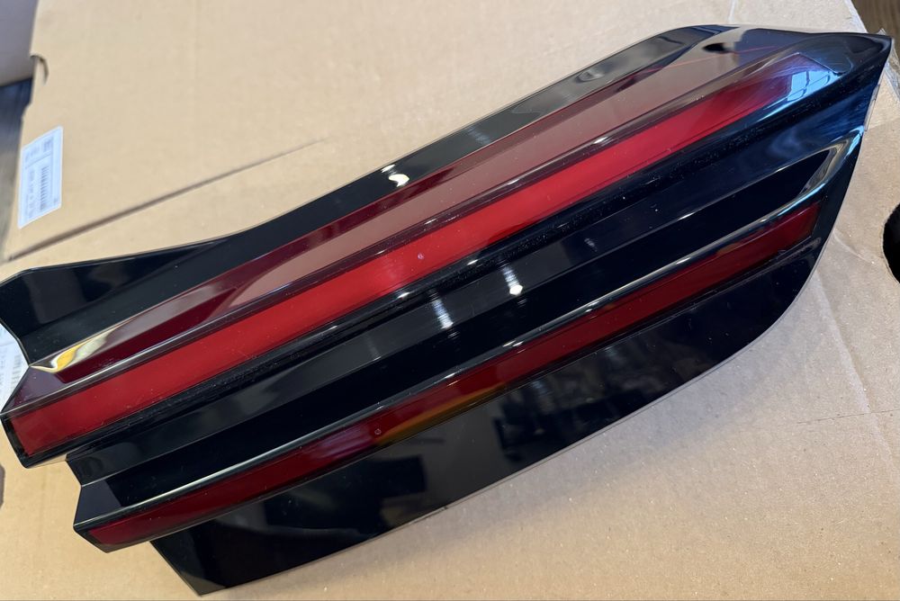 задні ліхтарі BMW X5 G05 LCI (USA), оригінал.