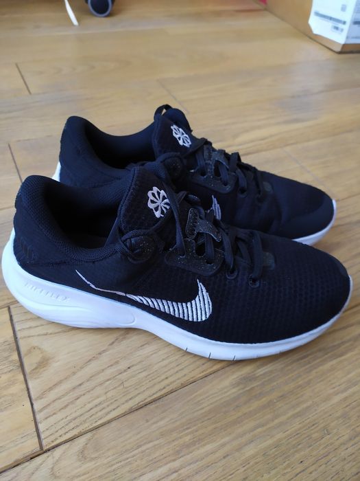 Кросівки Nike Flex Experience Run 11 оригінальні  40,5 розмір