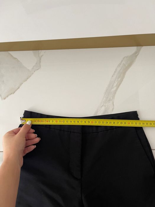 Spodnie marki zara rozmiar xs