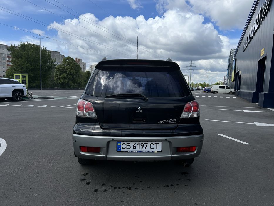 Mitsubishi Outlender