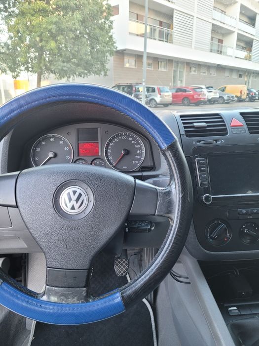 Volkswagen Golf V 1.4 gasolina
