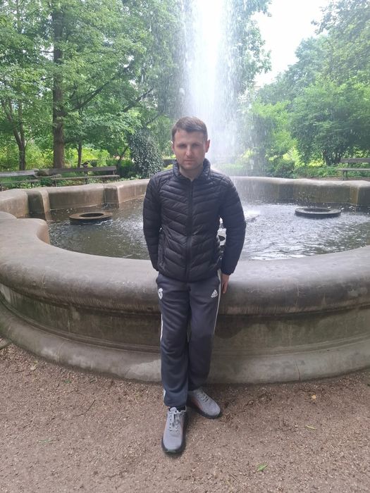 Prywatny kierowca 24/7 Warszawa Toyota Prius plus 7 miejsc