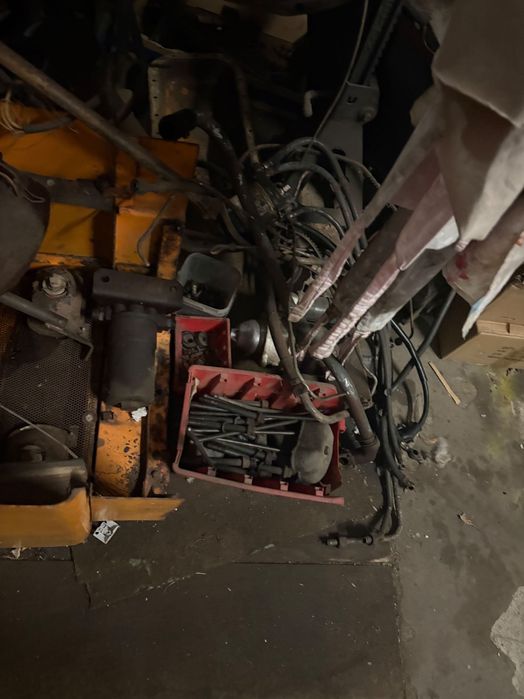 Renault 681s na części