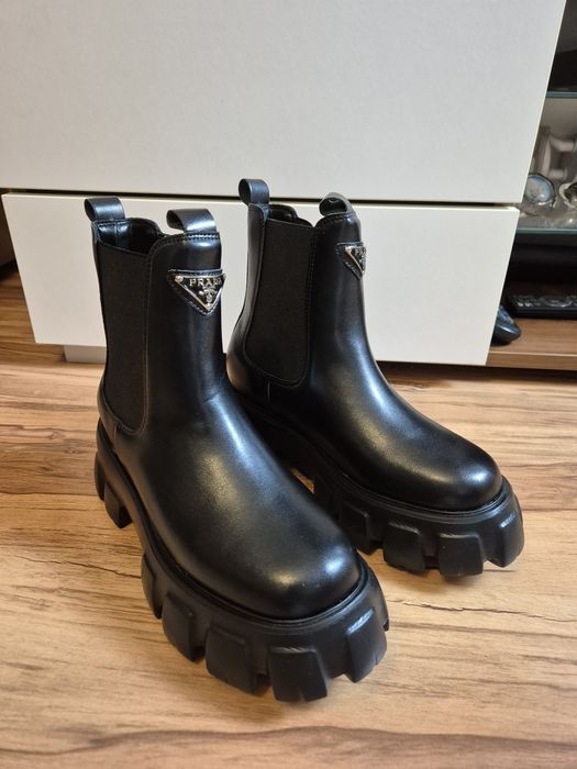 Czarna botki Prada wysokie buty za kostkę black heavy boots winter 38