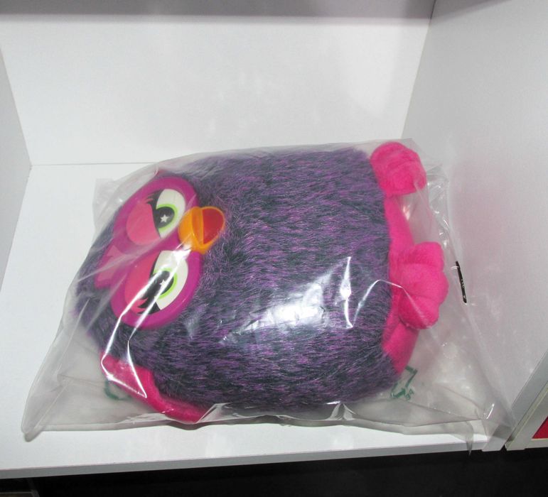 Furby 2013 Hasbro Purple 20CM