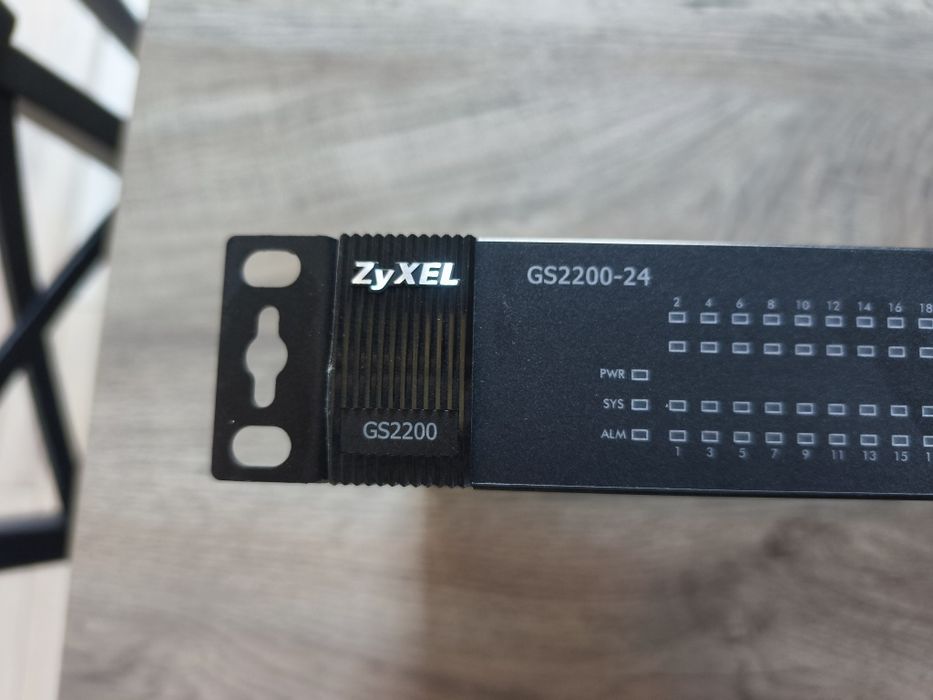 Switch Zyxel GS2200‑24 24x1gb SFP combo