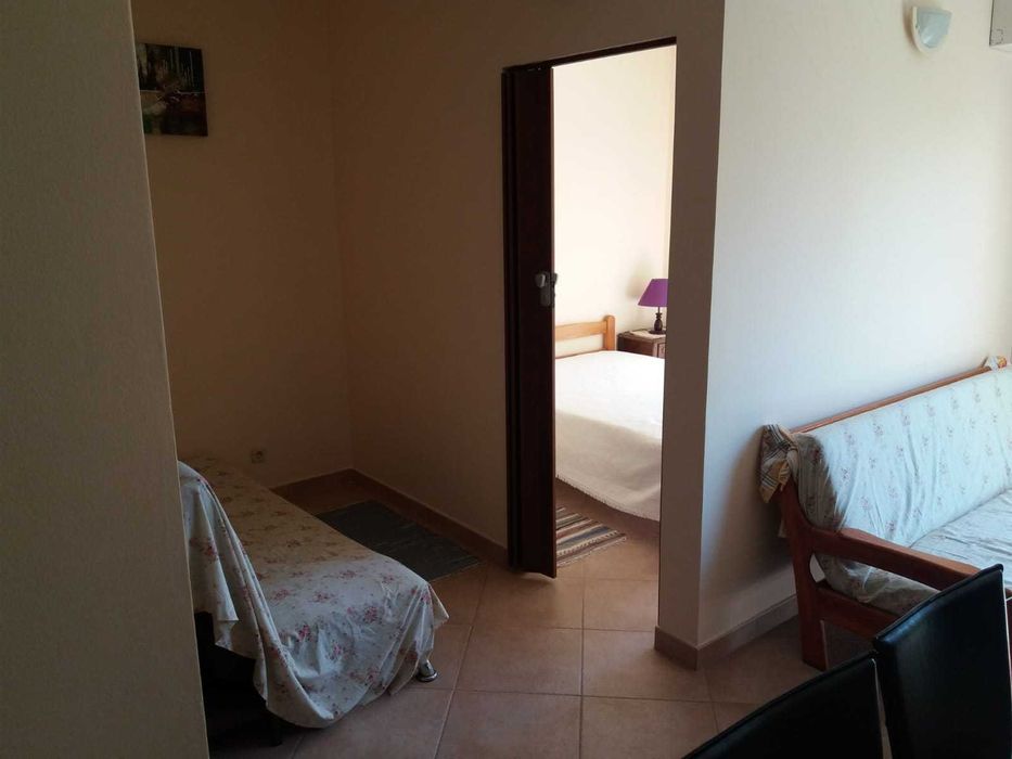 apartamento t1 em quarteira ao ano