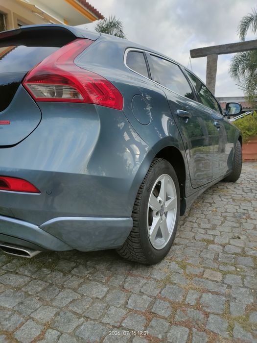 Volvo V40 D2 diesel 1.6 foto 2