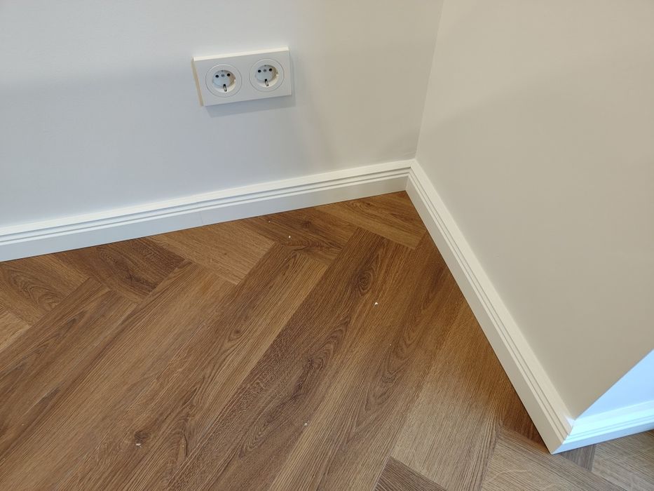 Монтаж мдф плінтуса (плинтуса). Дюрполімер. Дерев'яний