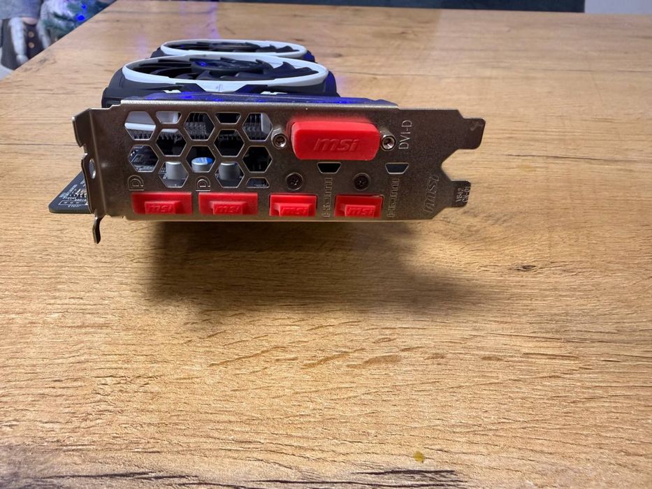 RX 580 8 gb Msi armor