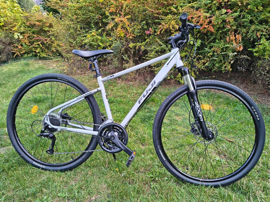 Rower crossowy Fuji Traverse 1.1, rama M 17 cali, koła 28 cali